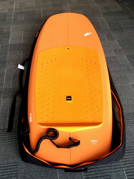 Rocket Wing V2 6&#039;6 140 L + boardbag