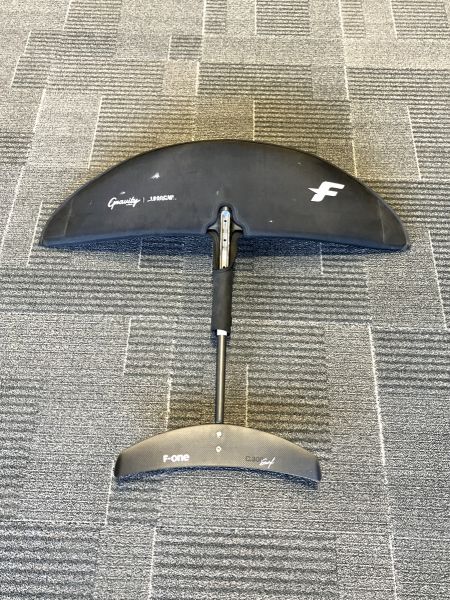 Gravity Carbon Plane 1800