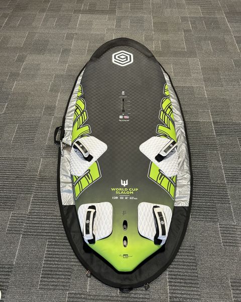 World Cup Slalom Full Carbon Foil Ready 139 új boardbaggel