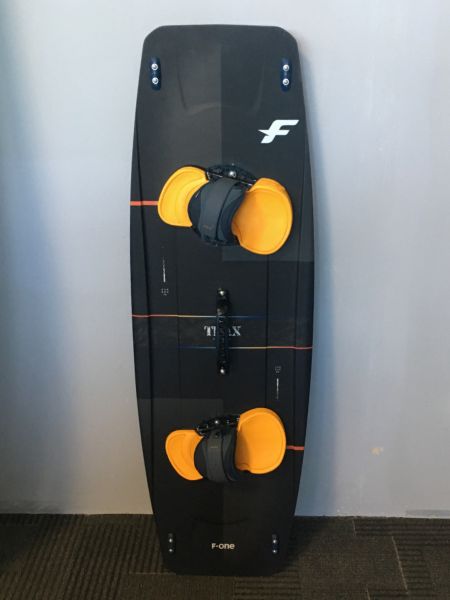 Trax Carbon 140 x 45 cm