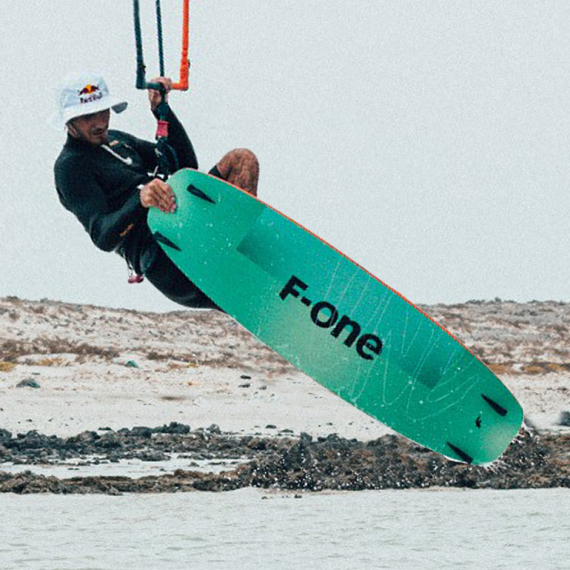 https://www.surfstation.hu/kite/hasznalt/deszka/twintip-deszka/