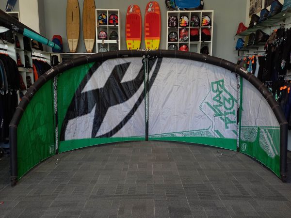 F-One Bandit VII 2014 12m2 + Bar