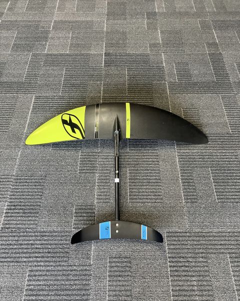 Gravity Carbon 2200 Plane.